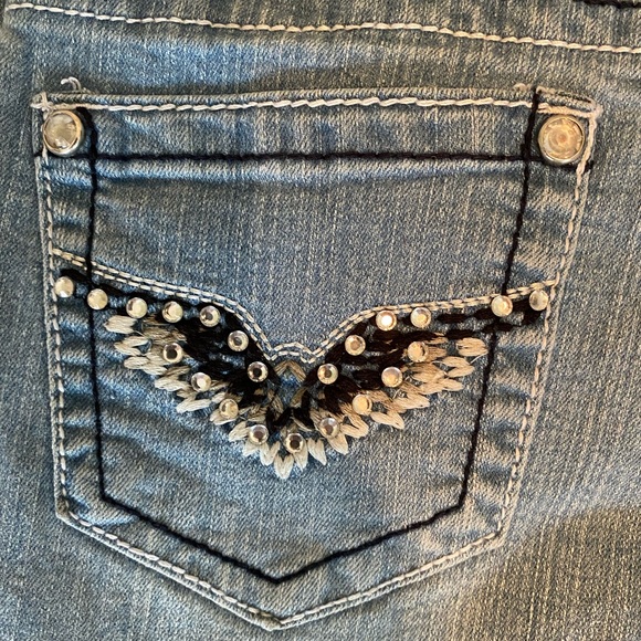 Women’s Red River Light Wash Flare Jeans - Picture 4 of 6